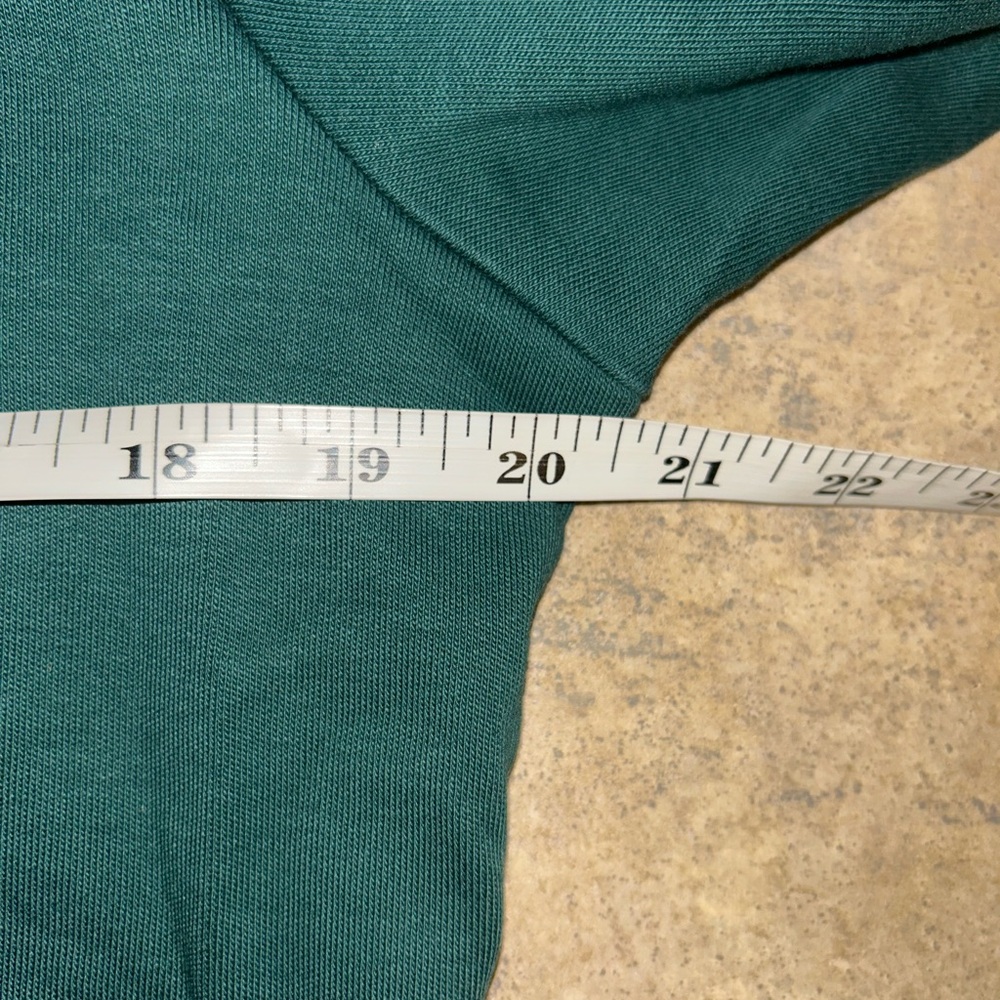 Vineyard Vines 1/4 zip Pullover - green 100% Pima cotton - Picture 8 of 9